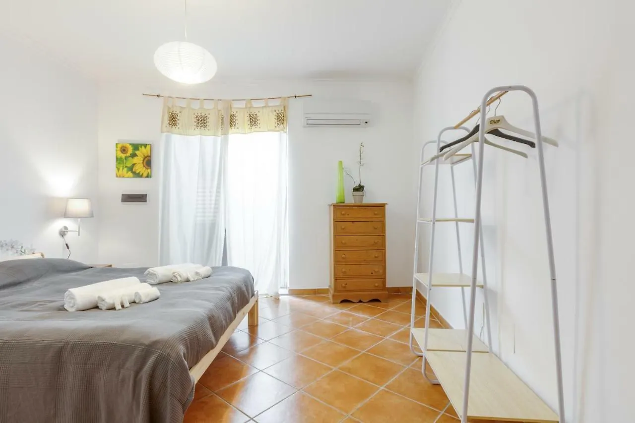 Maqueda Balcony Apartment Palermo